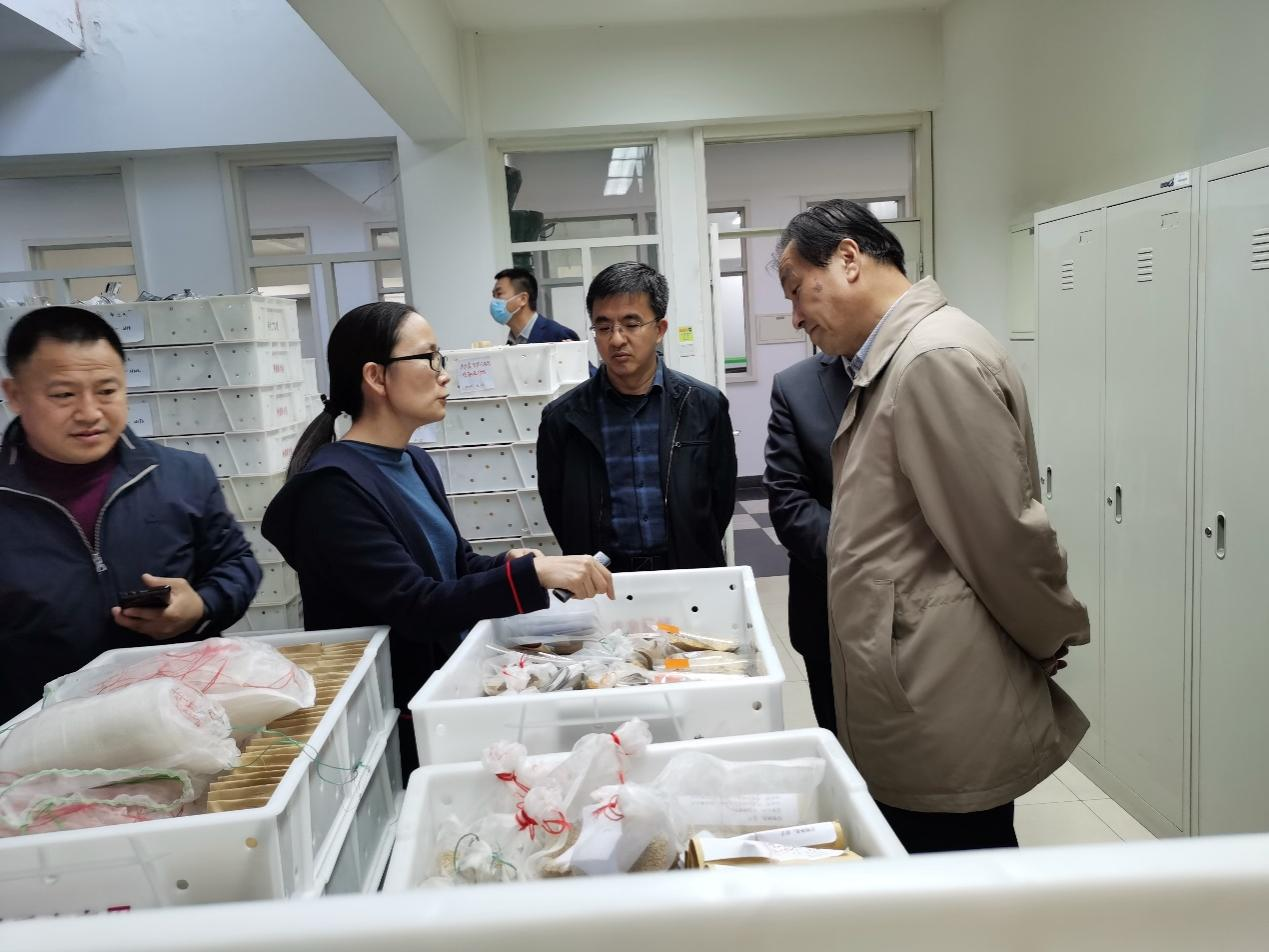 参观国家作物种质库